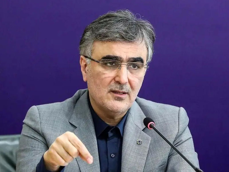 رئیس بانک مرکزی: از شنبه تمامی سپرده‌گذاران بانک آینده سپرده‌گذاران بانک ملی خواهند بود/ بانک آینده با عاملیت بانک ملی ایران وارد فرآیندگزیر می‌شود/ کارکنان بانک آینده کارکنان بانک ملی ایران خواهند بود